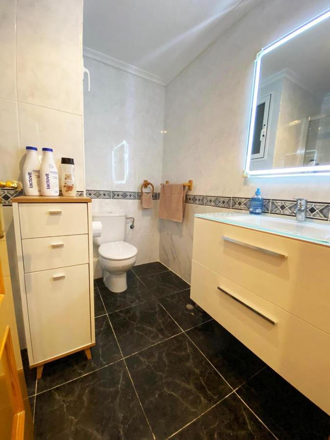 Rooms In Valencia Great Location In Shared Apartment Valência Exterior foto