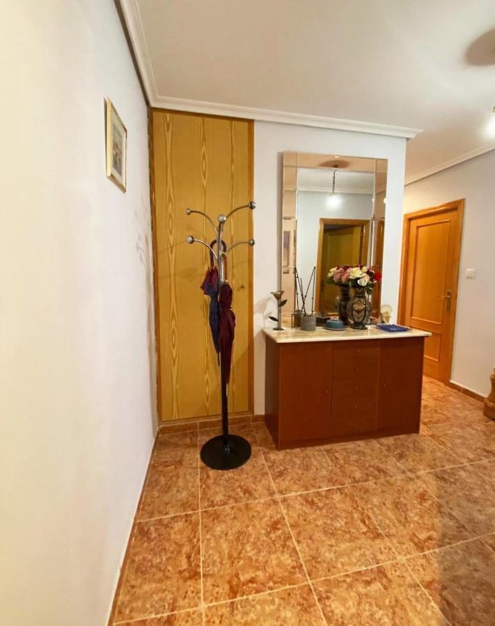 Rooms In Valencia Great Location In Shared Apartment Valência Exterior foto